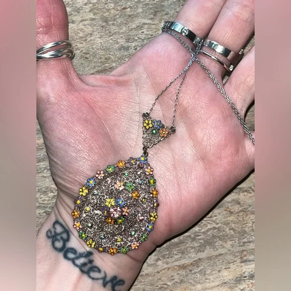 Art Deco Rhodium Plated And Enamel Painted Floral Design LavaliereStyle Necklace - Picture 16 of 16